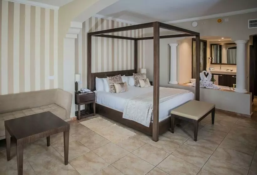 ジュニアスイートクラブ シービュー, Majestic Colonial Punta Cana   All Inclusive