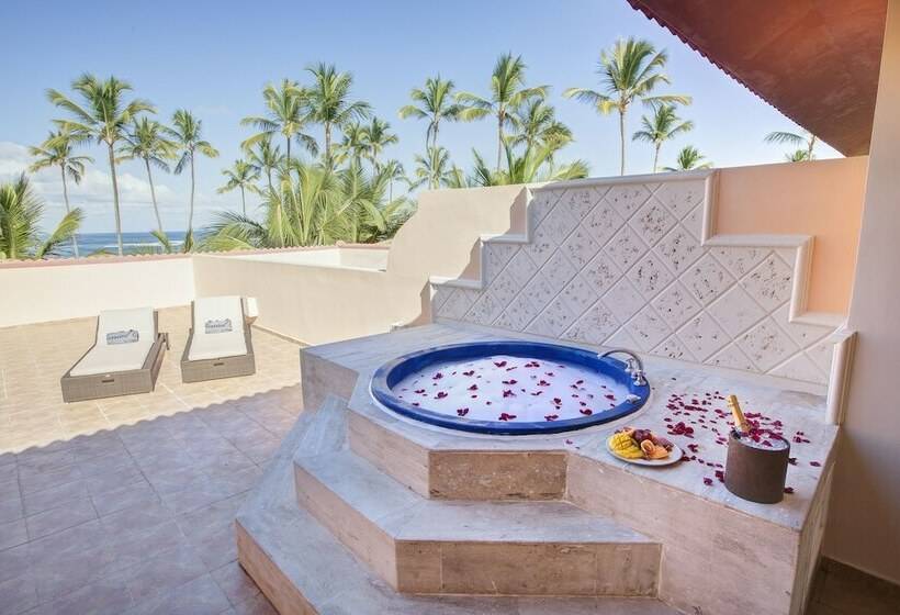 オーシャンビューのクラブルーム, Majestic Colonial Punta Cana All Inclusive