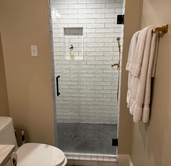 سوییت, Serenity In The Marigny