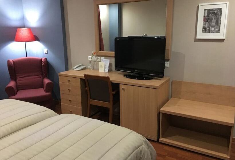 غرفة قياسية, Athina Airport