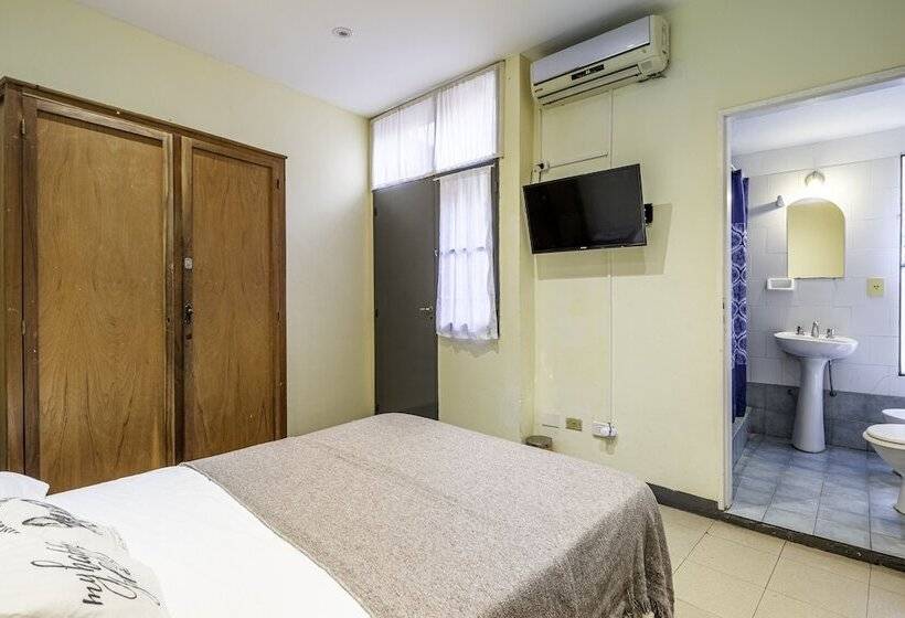 اتاق استاندارد, Granados Hostel