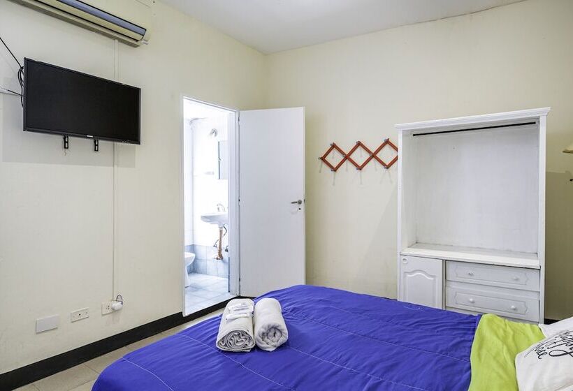 اتاق استاندارد, Granados Hostel