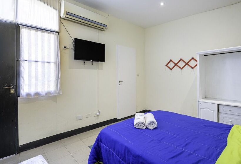 اتاق استاندارد, Granados Hostel