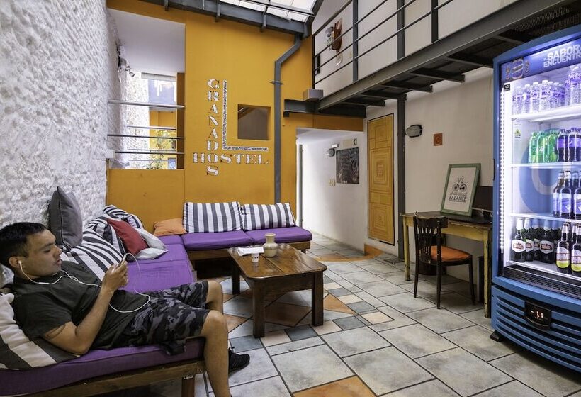 تختخواب در اتاق مشترک, Granados Hostel