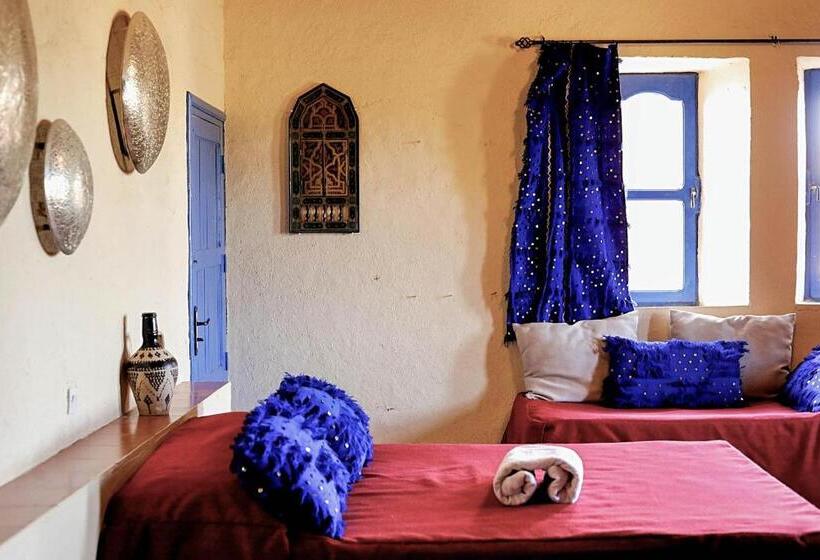 اتاق خانوادگی, Kanz Erremal