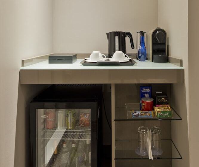 سوییت جونیور, Melia Paulista