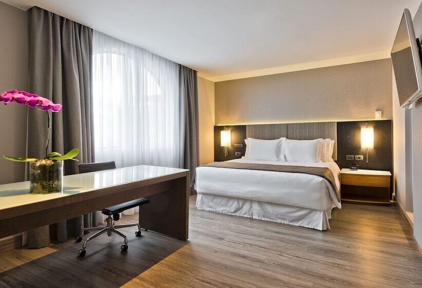 سوییت جونیور, Melia Paulista