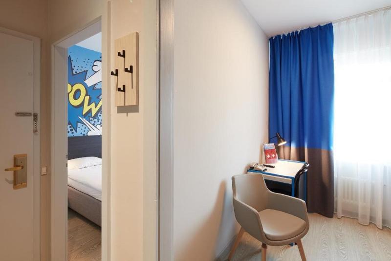 جناح جونيور, Mas Salvi Country Boutique