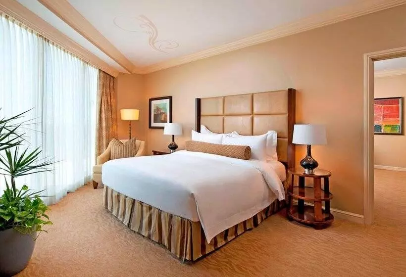 スイート, The St. Regis Houston