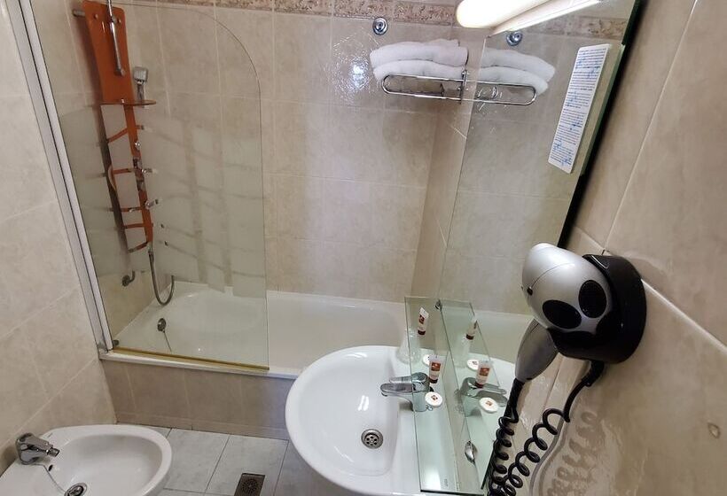 Номер Стандарт, Ampuria Inn