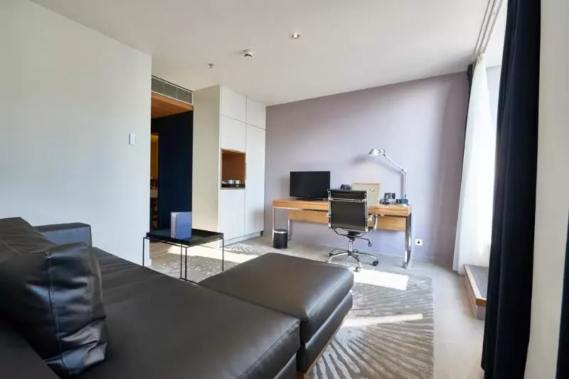 ジュニアスイート, Apex City Of London