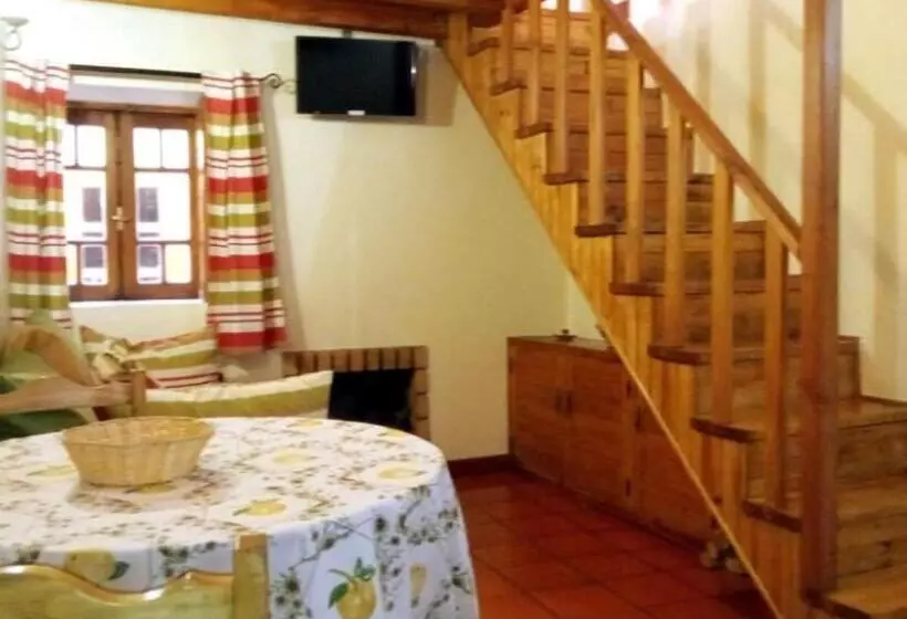 خانه 1 خوابه, Casas Do Cruzeiro