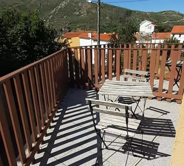 خانه 2 خوابه, Casas Do Cruzeiro