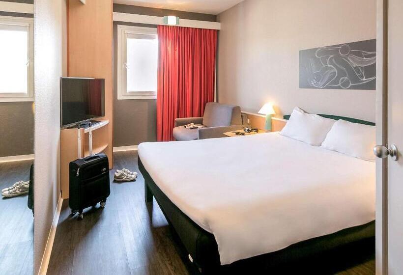 اتاق خانوادگی, Ibis Madrid Getafe