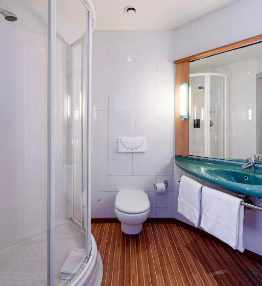 اتاق خانوادگی, Ibis Madrid Getafe