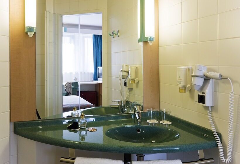 اتاق خانوادگی, Ibis Madrid Getafe