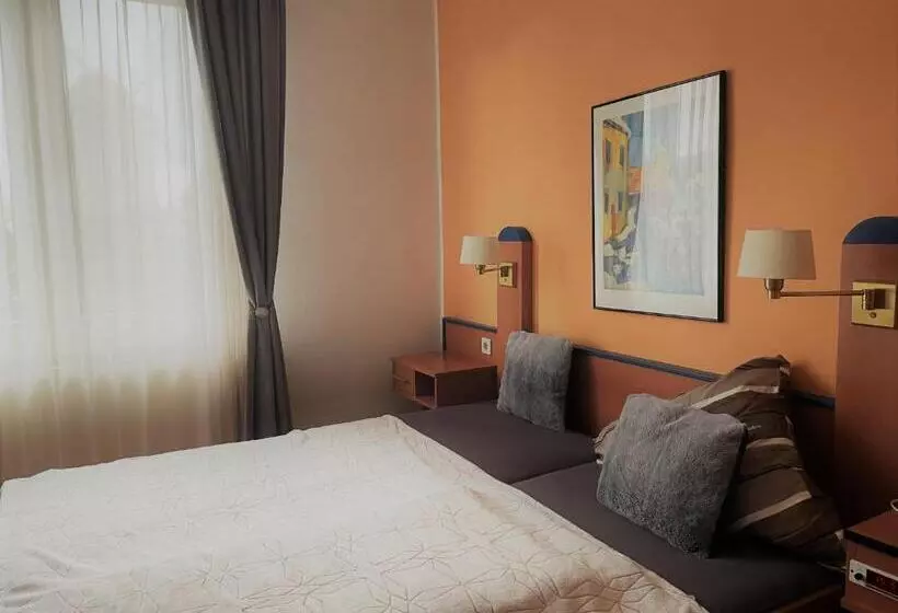Standard Room, Krasemann