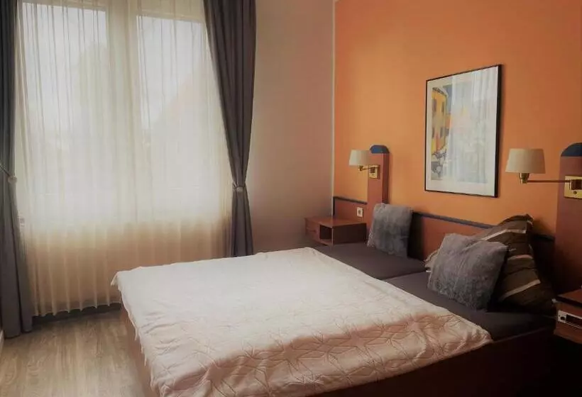 Standard Room, Krasemann