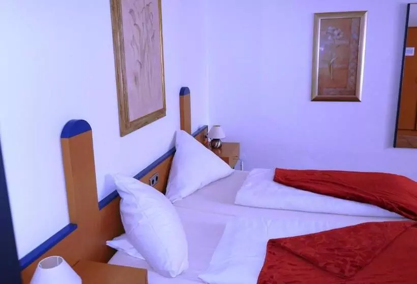 Standard Quadruple Room, Krasemann