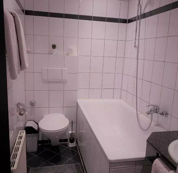 Standard Quadruple Room, Krasemann