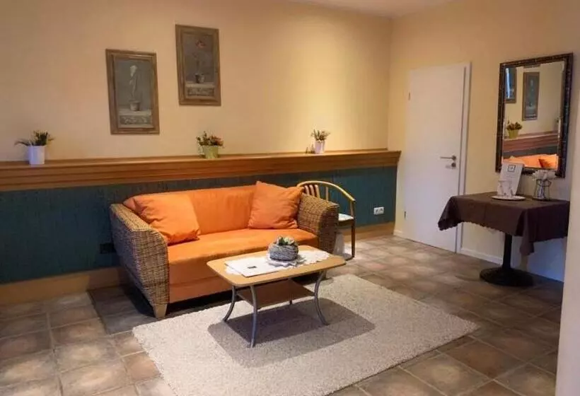 Deluxe Family Room, Krasemann