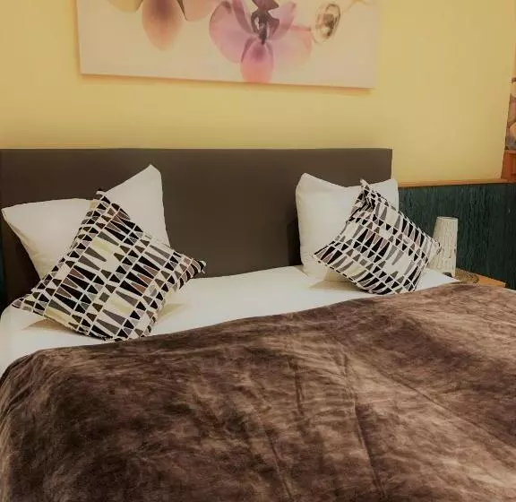 Deluxe Family Room, Krasemann