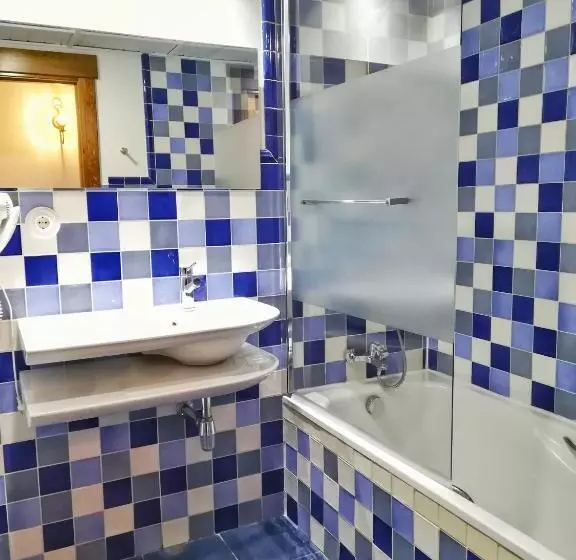 اتاق استاندارد با چشم‌انداز کوهستان, La Casa Del Río
