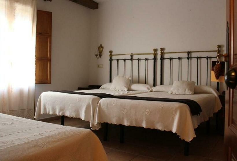 Номер Стандарт Трехместный, La Villa