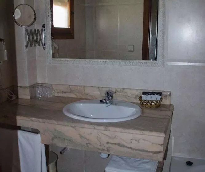 اتاق استاندارد یک نفره, La Villa