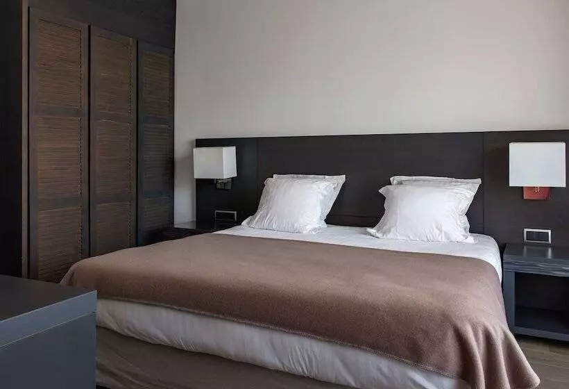 テラス付スーペリアルーム, New Hotel Of Marseille Vieux Port