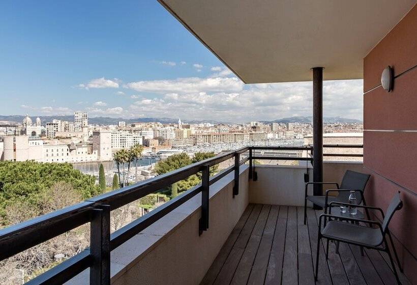 غرفة سوبيريور مزوَّدة بتراس, New Hotel Of Marseille Vieux Port