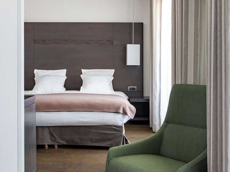 Люкс с Террасой, New Hotel Of Marseille   Vieux Port