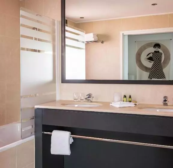 テラス付スーペリアルーム, New Hotel Of Marseille Vieux Port