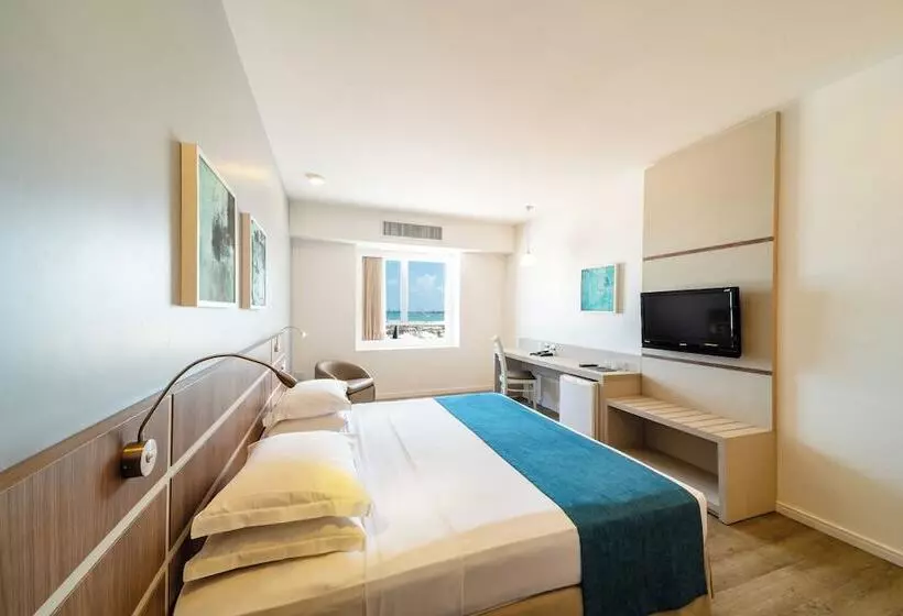 اتاق سوپریور یک تخته با چشم‌انداز دریا, Oasis Imperial & Fortaleza