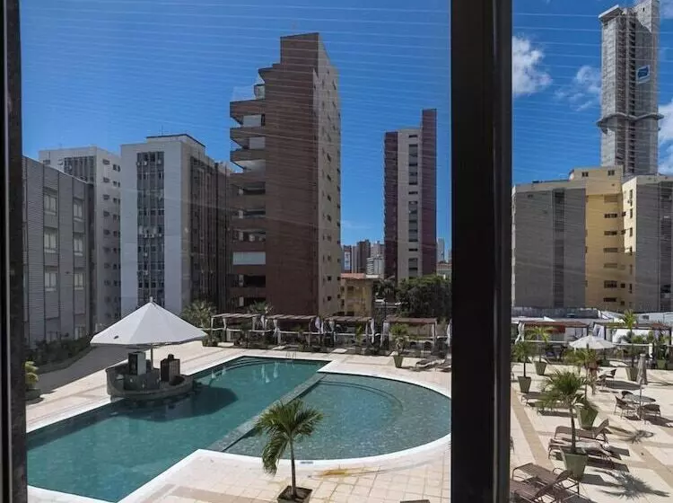 اتاق سوپریور با چشم‌انداز استخر, Oasis Imperial & Fortaleza