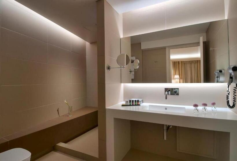 スーペリアールーム, O&b Athens Boutique