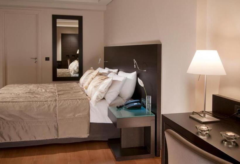 テラス付スイート, O&b Athens Boutique