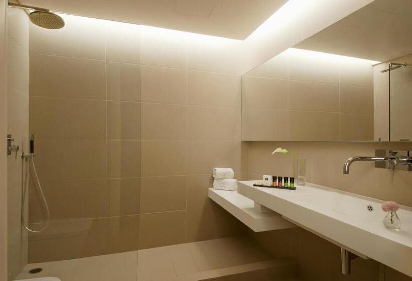 テラス付スイート, O&b Athens Boutique