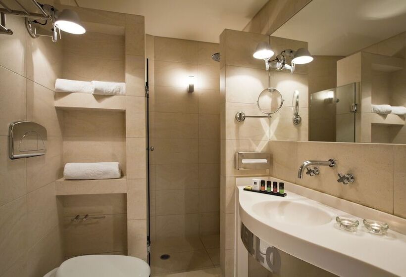 スーペリアールーム, O&b Athens Boutique