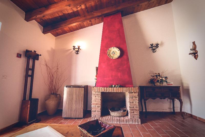 スーペリアールーム, O&b Athens Boutique