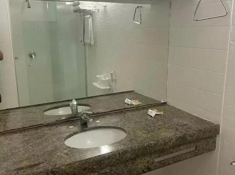 اتاق سوپریور با چشم‌انداز استخر, Oasis Imperial & Fortaleza