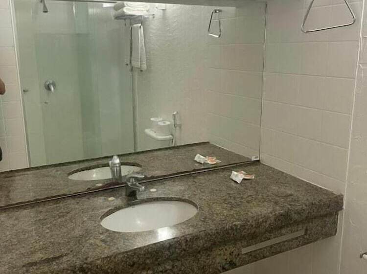 Quarto Superior Individual, Oasis Imperial & Fortaleza