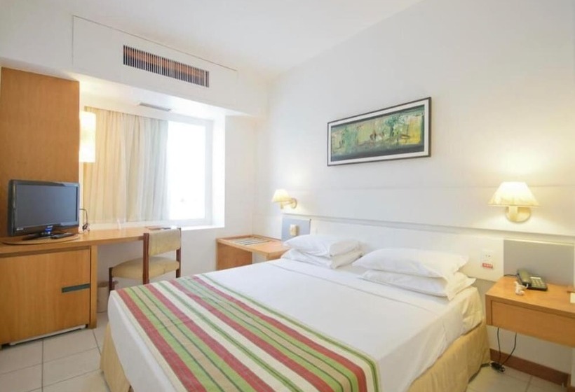 Quarto Economy, Oasis Imperial & Fortaleza