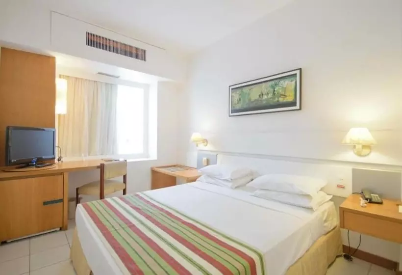 اتاق اکونومی, Oasis Imperial & Fortaleza