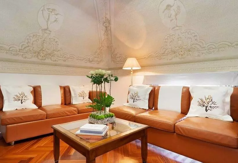 スイート, Palazzo Del Corso – Boutique