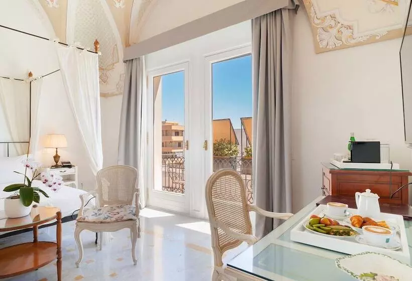 プレステージルーム, Palazzo Del Corso – Boutique