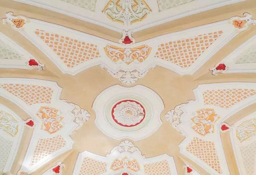 プレステージルーム, Palazzo Del Corso – Boutique