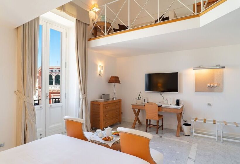 סוויטה, Palazzo Del Corso – Boutique