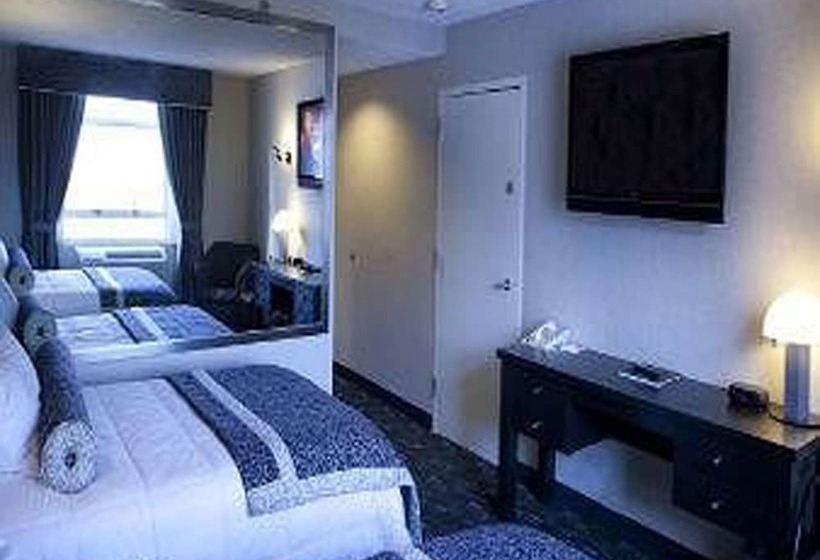 带2个双人床的标准工作室, Ramada Plaza By Wyndham West Hollywood Hotel & Suites