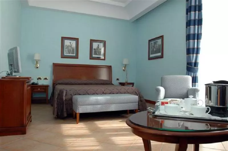 اتاق لوکس, Le Cheminée Business Hotel Napoli